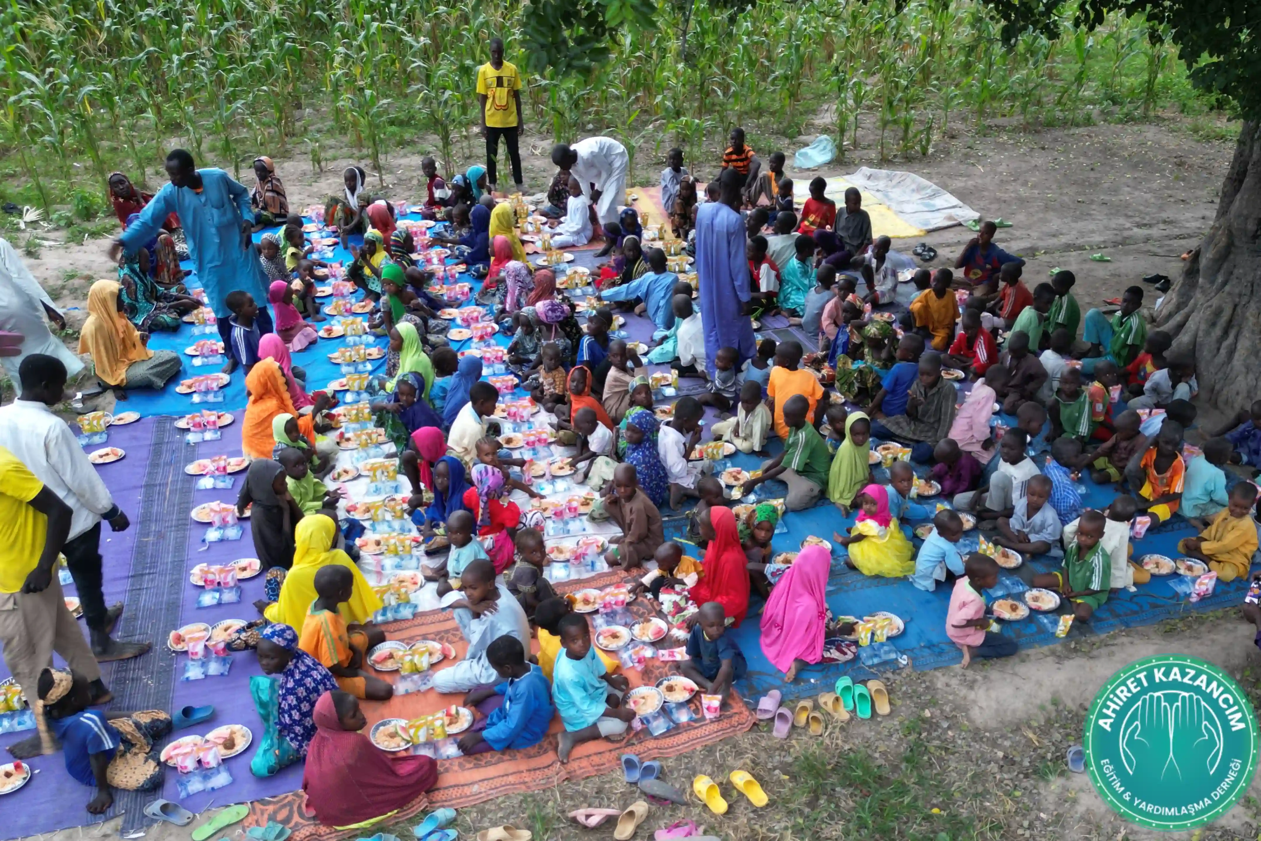 365 Gün Kardeşlik Sofrası